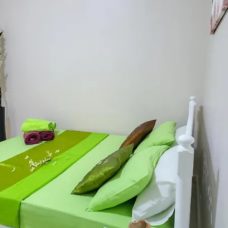 Apartment Paradise Flower Near The Sea Redsealine